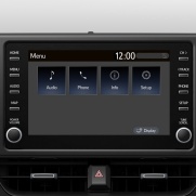 Urządzenie multimedialne z 8" ekranem
Obsługuje Apple CarPlay i Android Auto