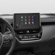 Urządzenie multimedialne z 8" ekranem
Obsługuje Apple CarPlay i Android Auto
